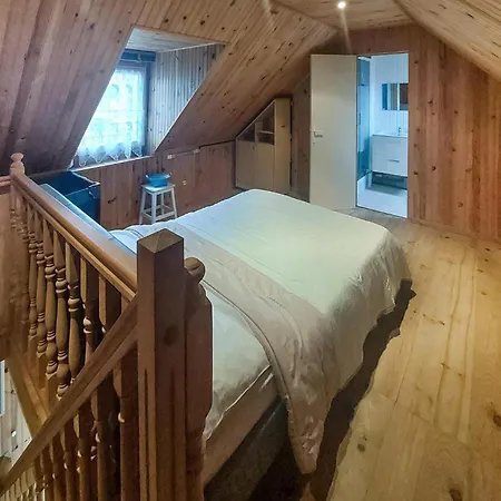 1 Bedroom Cozy In Nyaraló *